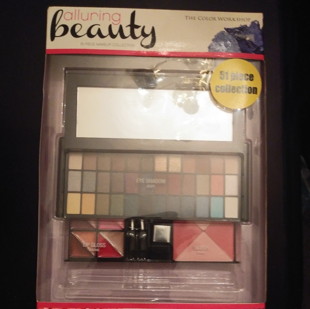 51 Piece Make-up Collection